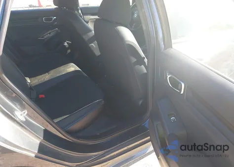 2022 Honda Civic Sport z USA, uszkodzony, nr VIN 2HGFE2F57NH570883